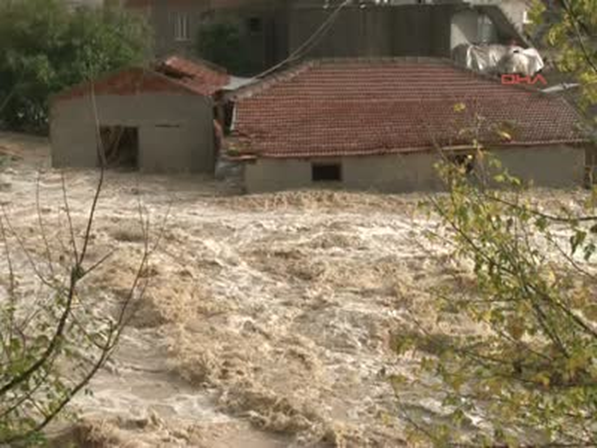 Sarayçöken Yol"Çerkezköy ve Saray\'da Su Baskınları" "Çerkezköy ve Saray\'da Su Baskınları" Haberine...