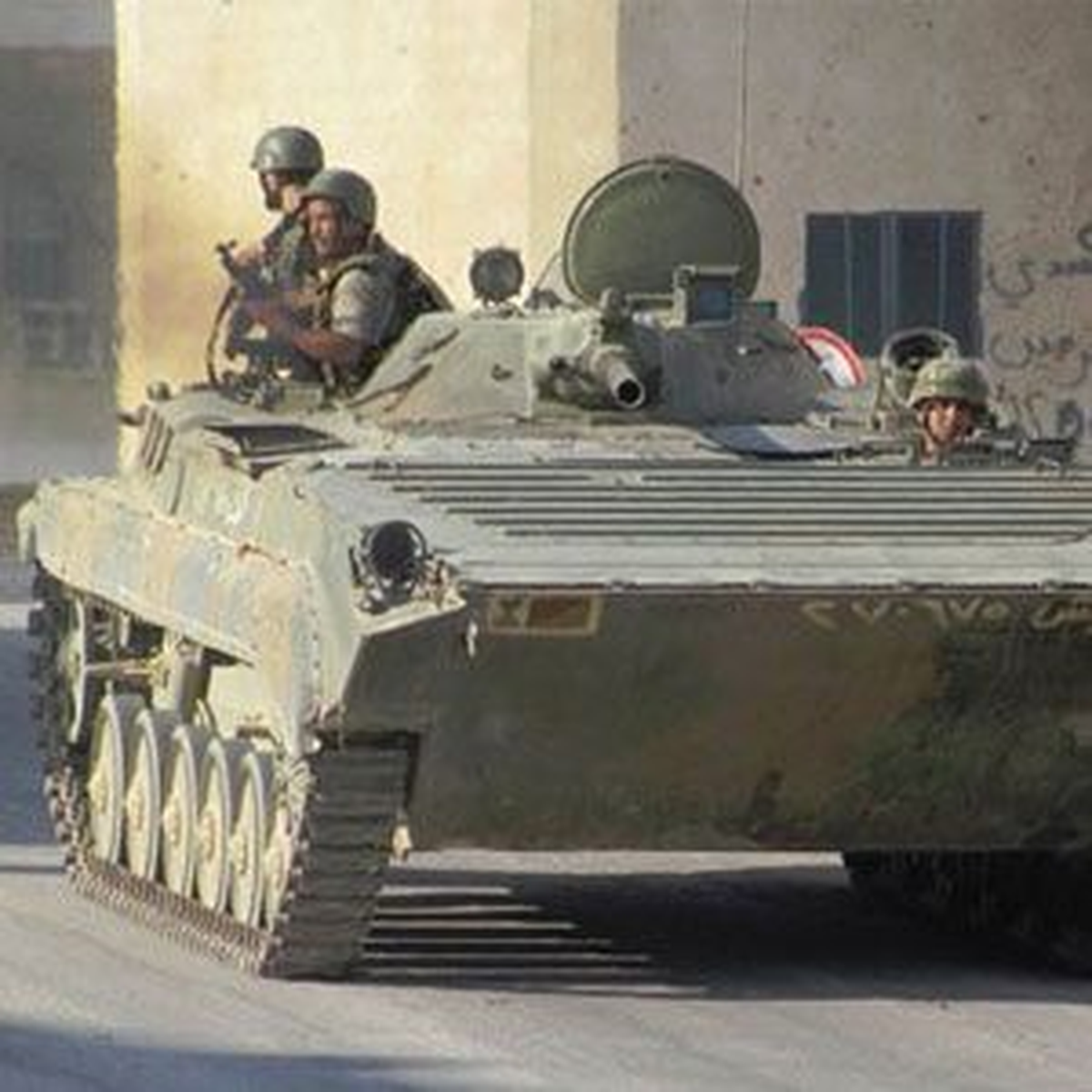 Suriye\'de 102 Kişi Öldü