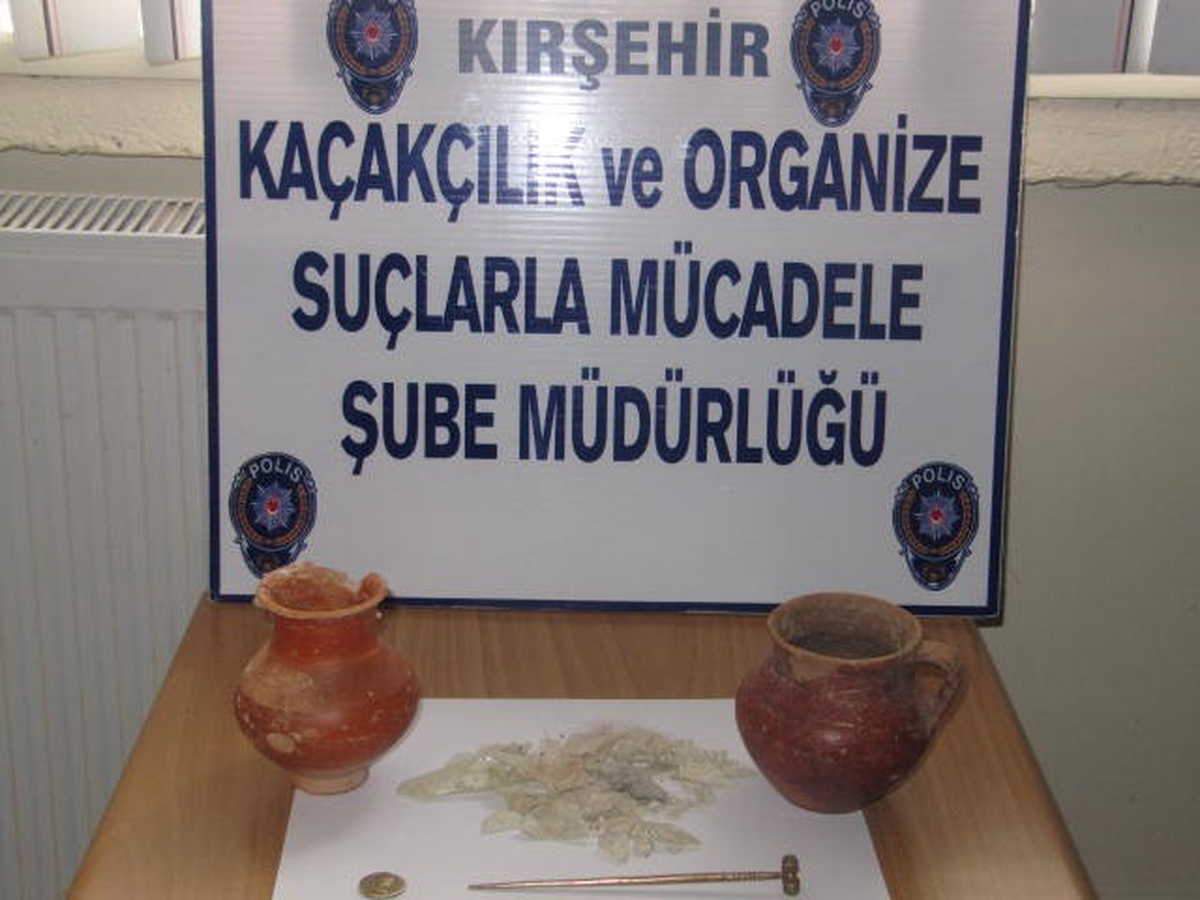 Tarihi Eser Kaçakçıları Kırşehir\'de Suçüstü Yakalandı