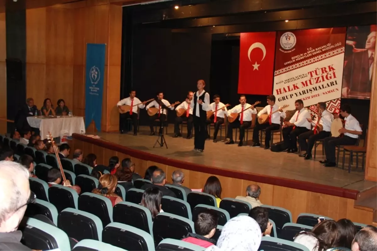 Türk Halk Müziği Grup Yarışmaları Samsun\'da Yapıldı