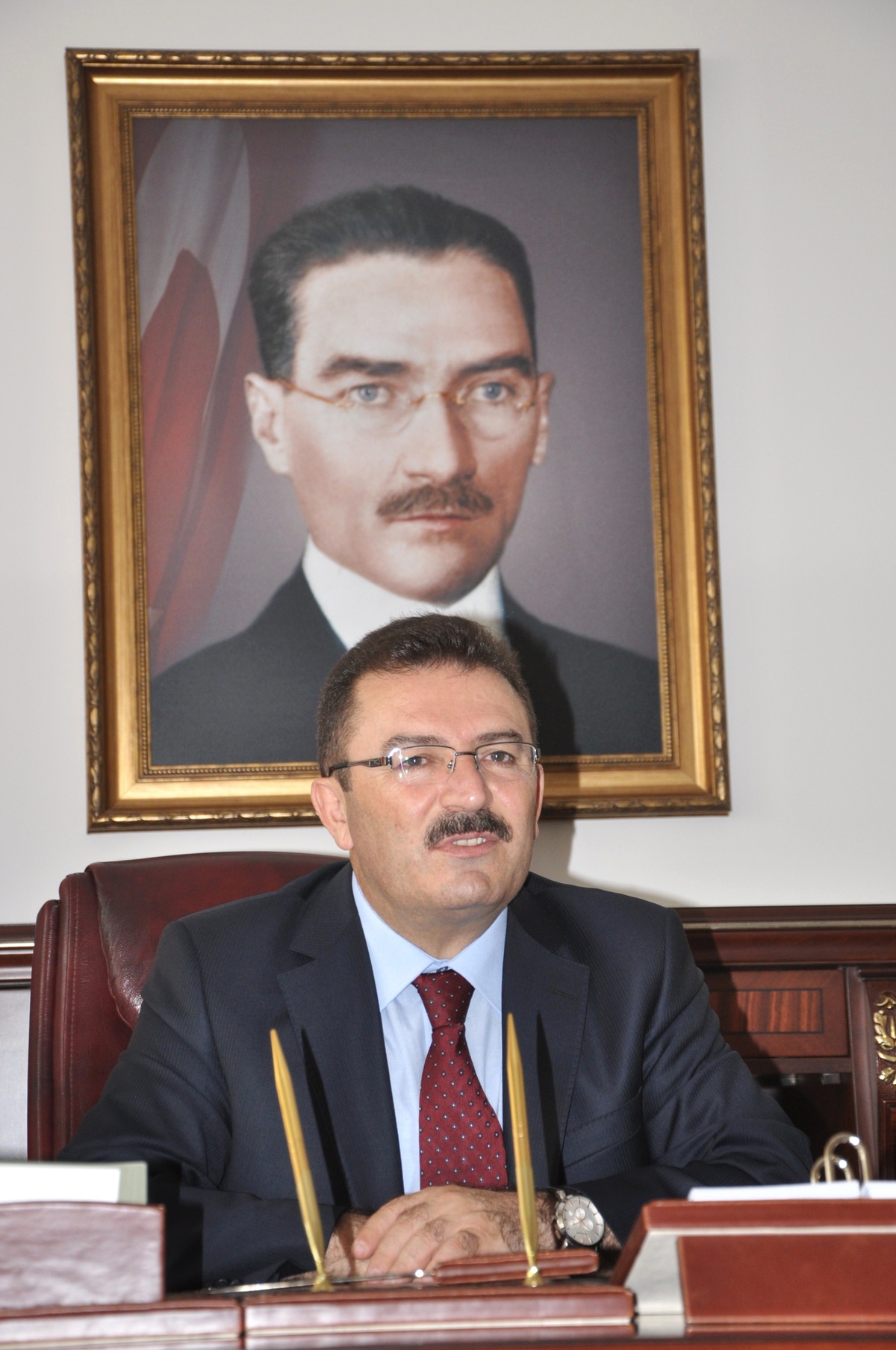 Vali Altınok\'tan Cumhuriyet Bayramı Mesajı