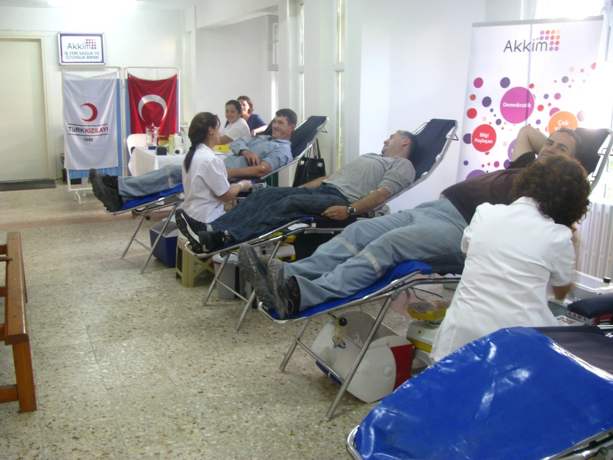 Ak-Kim Çalışanlarından Kan Bağışı Kampanyasına Destek