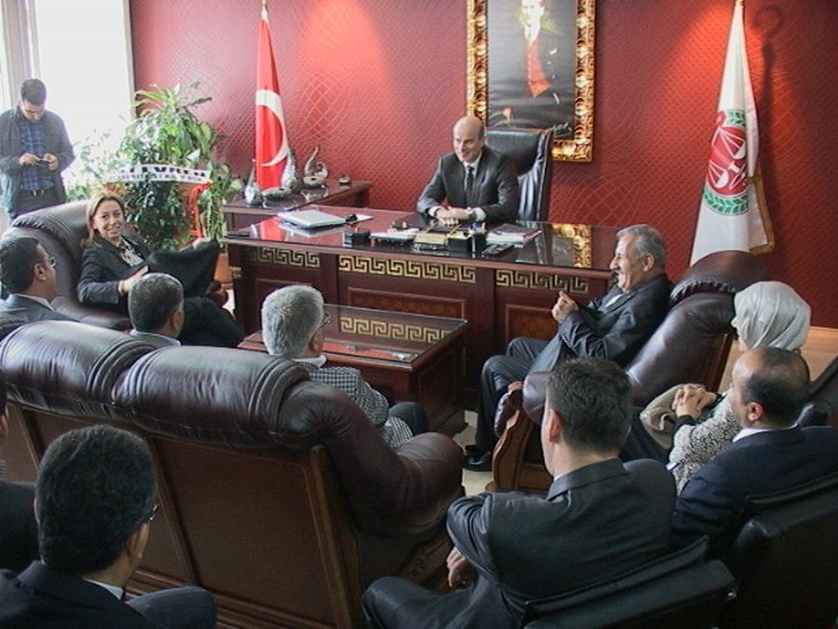 Ak Partililerden Baroya Ziyaret