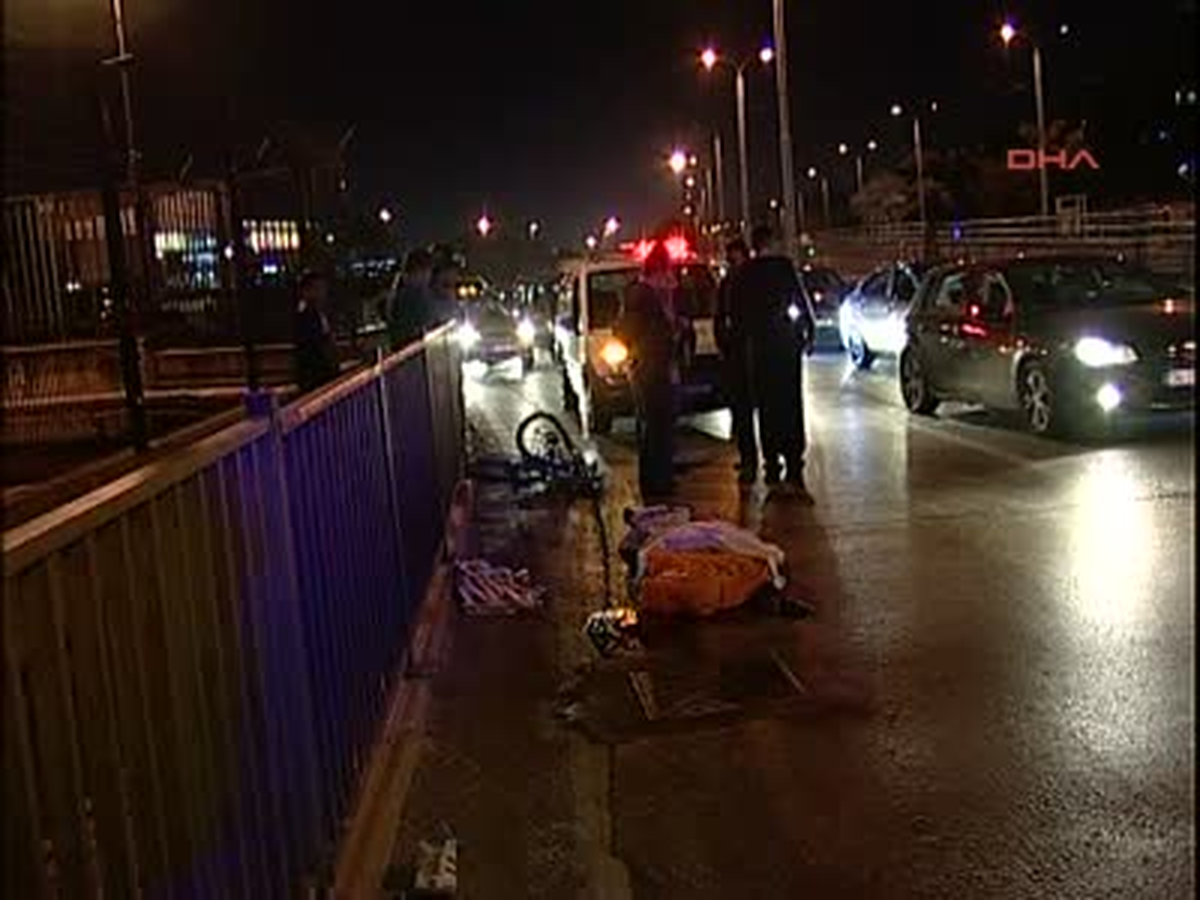 Bisikletli ve Yayaya Çarptı, Sonra Kaçtı