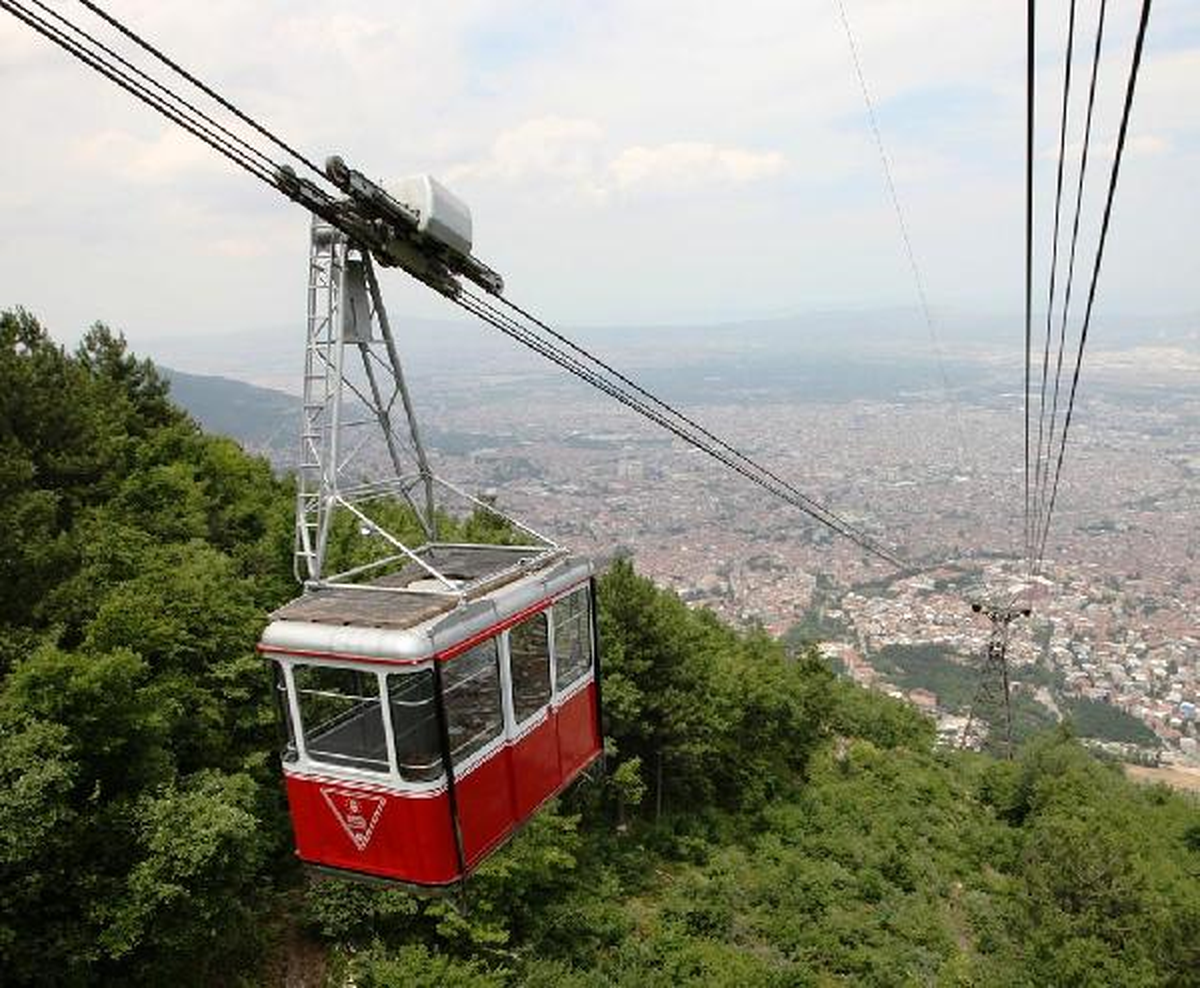 Bursa\'da 48 Yıllık Teleferik Seferleri 1 Kasım\'da Sona Eriyor