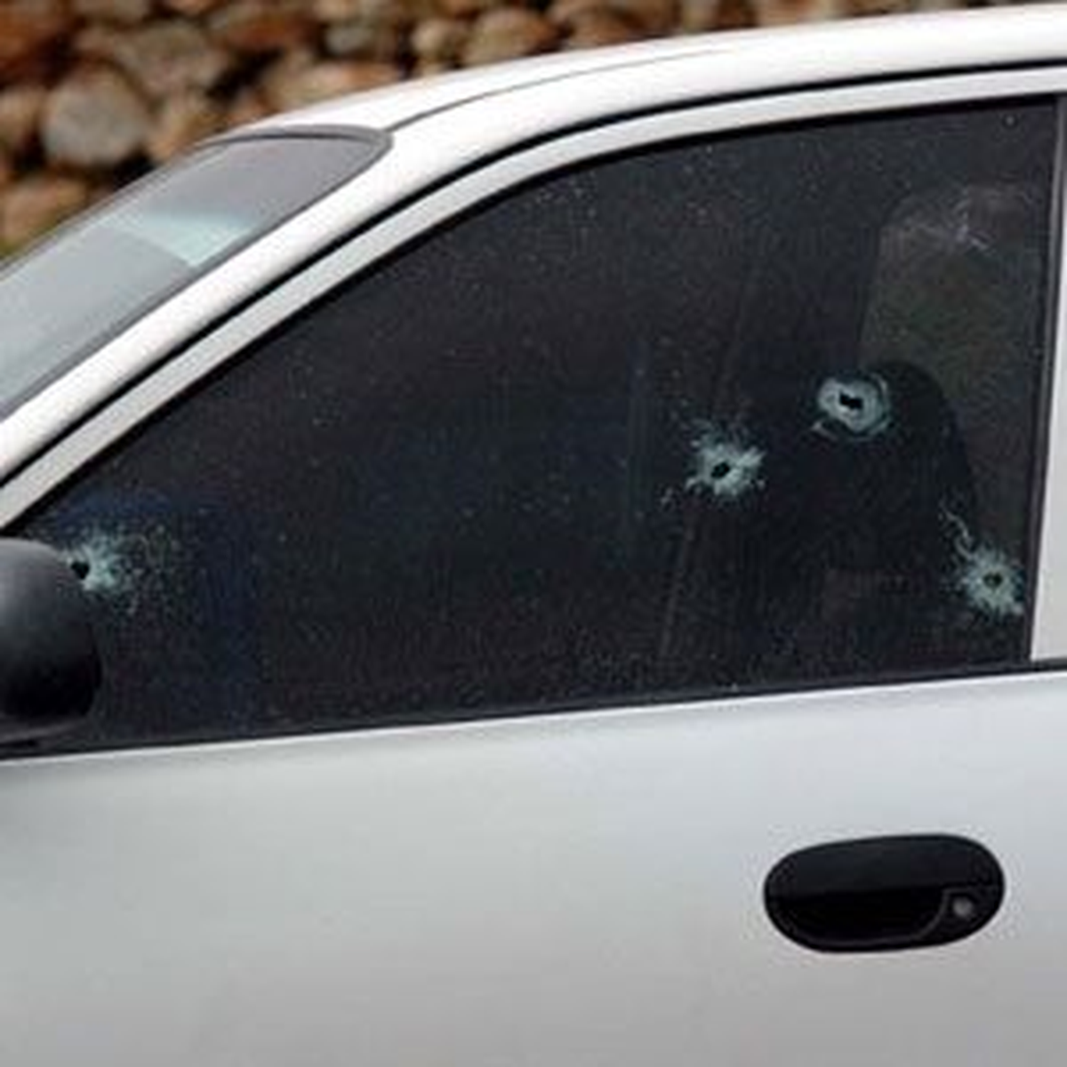Diyarbakır\'da Otomobil Tarandı: 1\'i Çocuk 5 Ölü