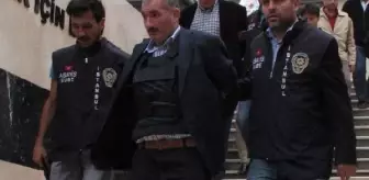 Gizli Bölmelerde İki El Bombası Bulundu