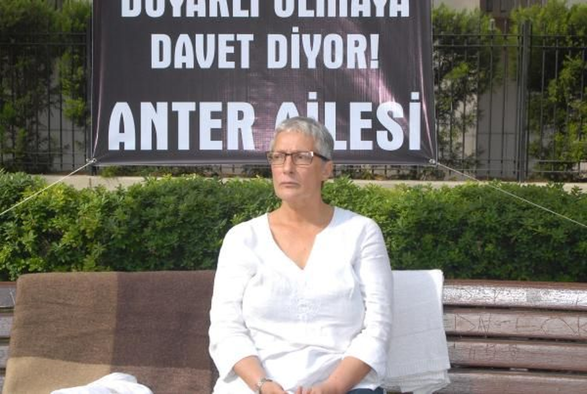 İzmir ) Rahşan Anter? Den Açlık Grevi Desteği