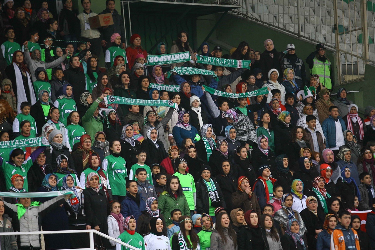Kadın ve Çocuk Tribünü Uygulaması Başlıyor