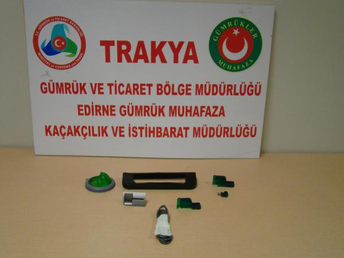 Kapıkule\'de Kredi Kartı Kopyalama Düzeneği Ele Geçirildi