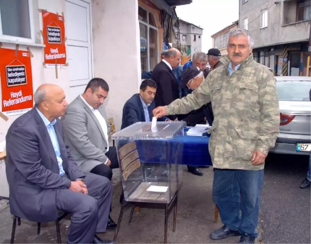 Köy Olması Öngörülen Beldede CHP'den Referandum