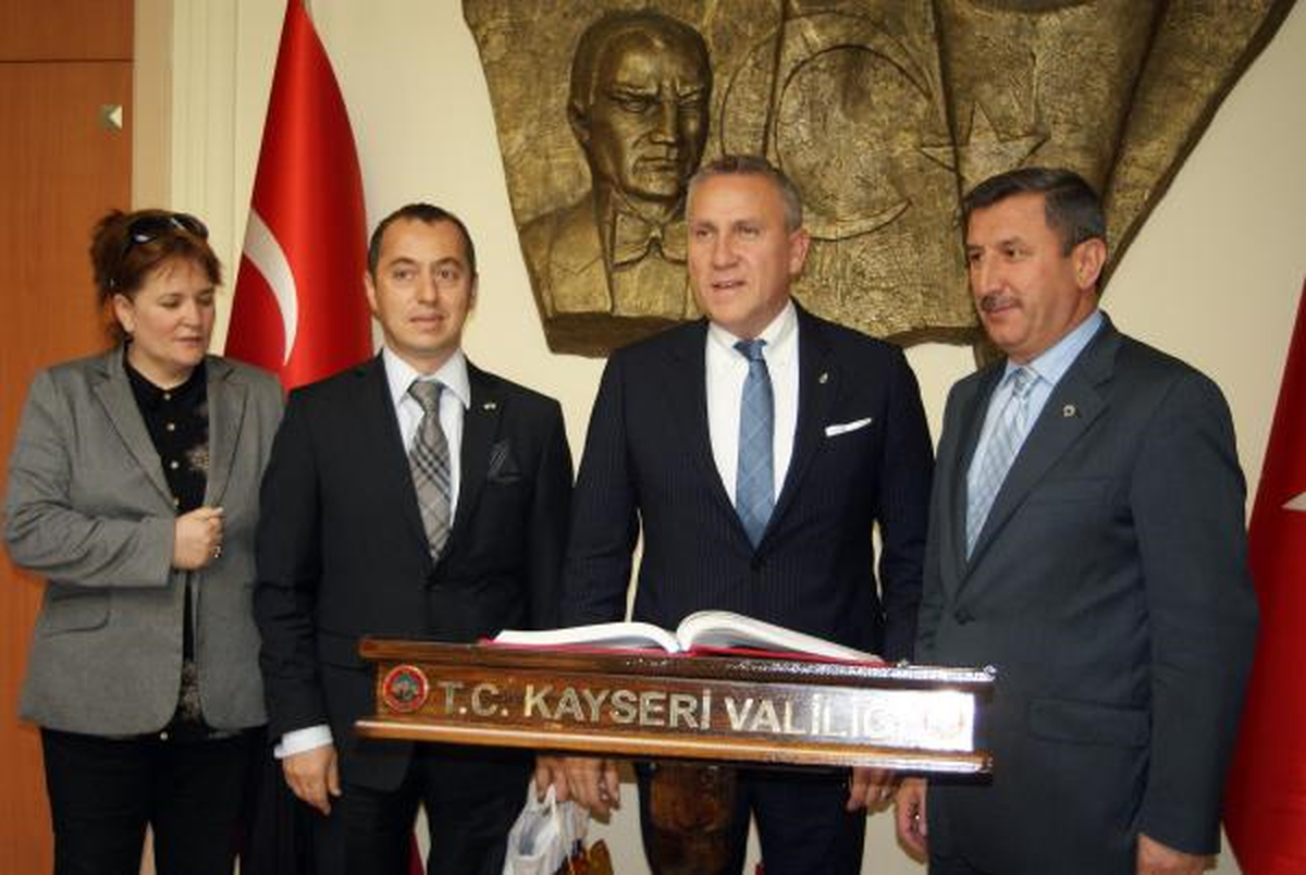 Macaristan\'ın İstanbul Başkonsolosu Gabor Kayseri\'de