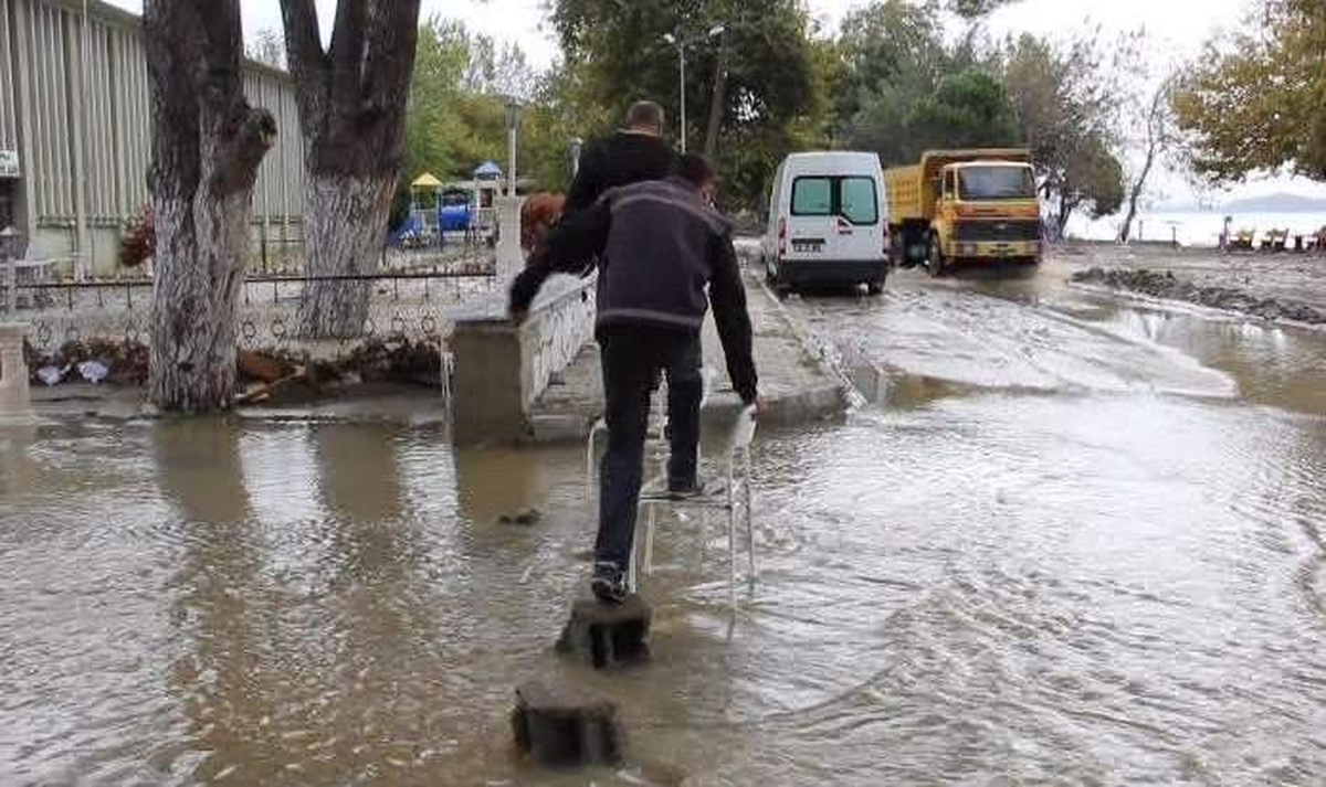 Meteoroloji\'den İstanbul İçin Acil Uyarı