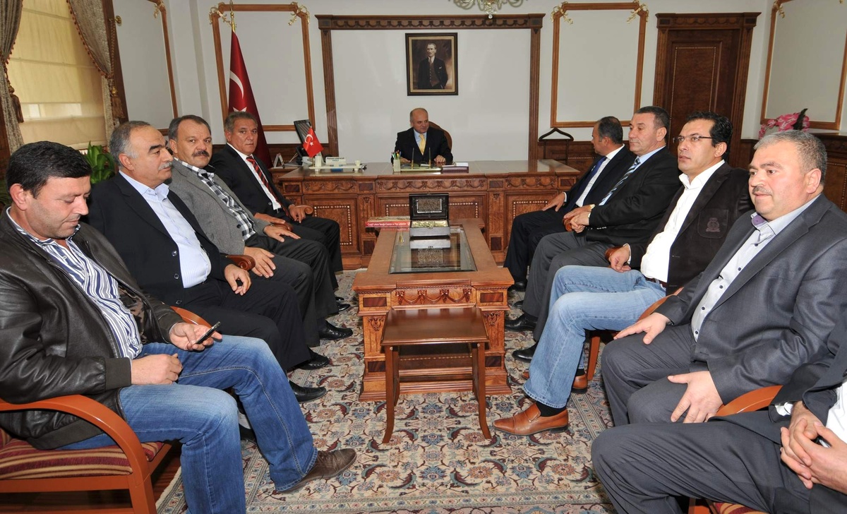 Organize Sanayi Bölgesi İş Adamları Vali Çakacak\'ı Ziyaret Etti