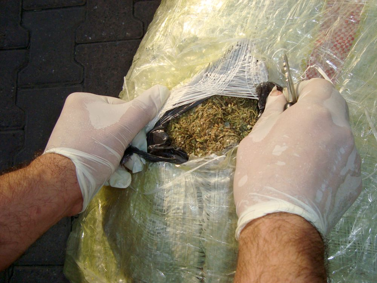 Samsun\'da 1 Kilo 251 Gram Esrar Ele Geçti