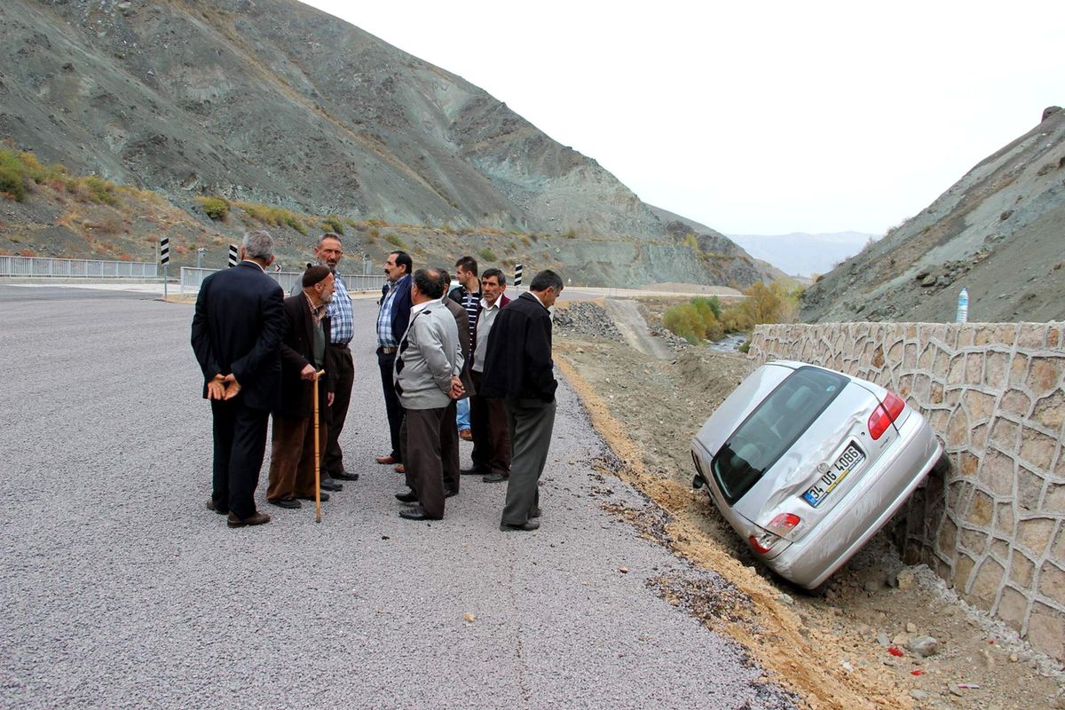 Suşehri\'nde Trafik Kazası: 1 Yaralı