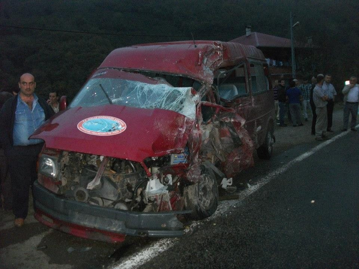 Trabzon\'da İki Ayrı Kaza: 5 Yaralı
