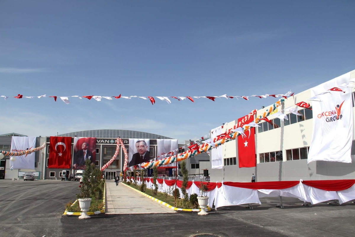 Türkiye\'nin En Büyük Mermer Fabrikası Van\'da Açıldı