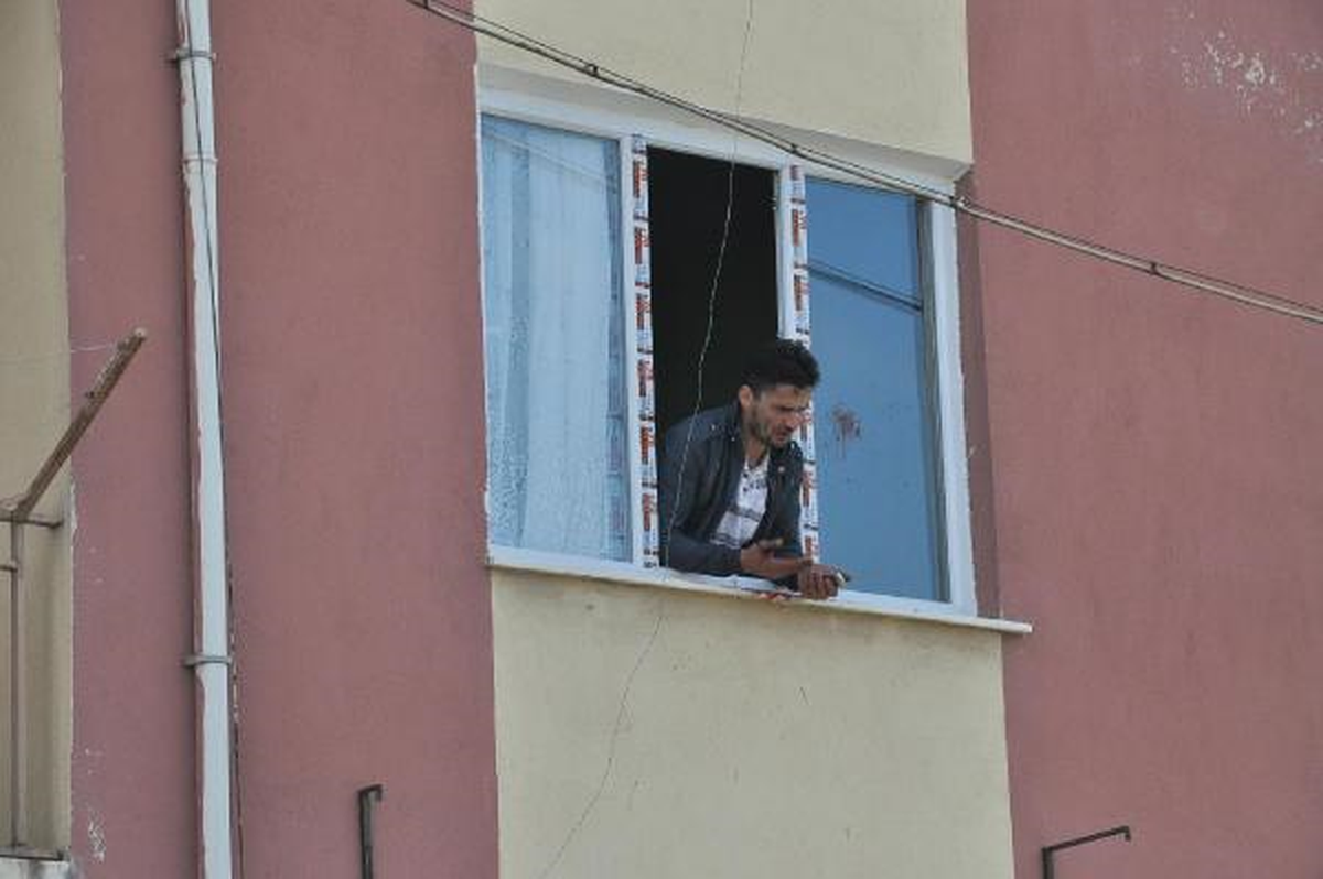 Kızını Rehin Alıp, 12 Saat Direndi