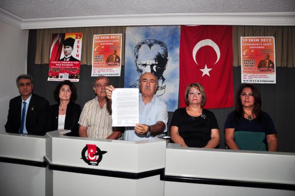 Adana\'da Cumhuriyet Yürüyüşüne Yasak Yok