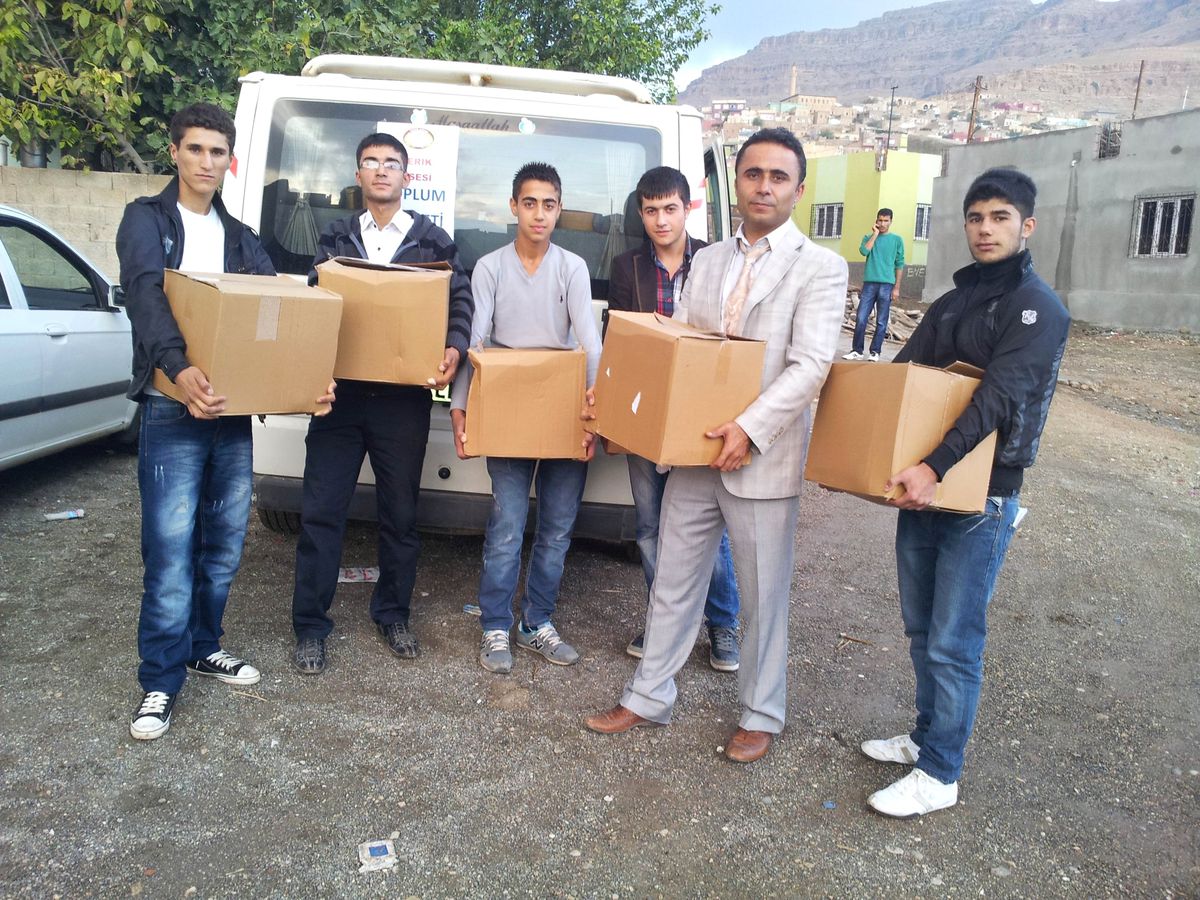 Derik Lisesi Öğrencilerinden Anlamlı Yardım