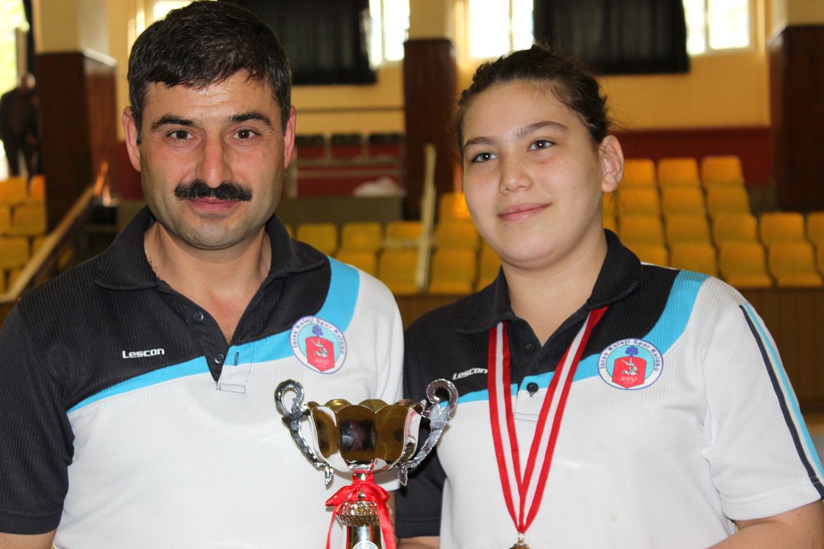 İhlas Koleji Judoda Kupayı Kaldırdı
