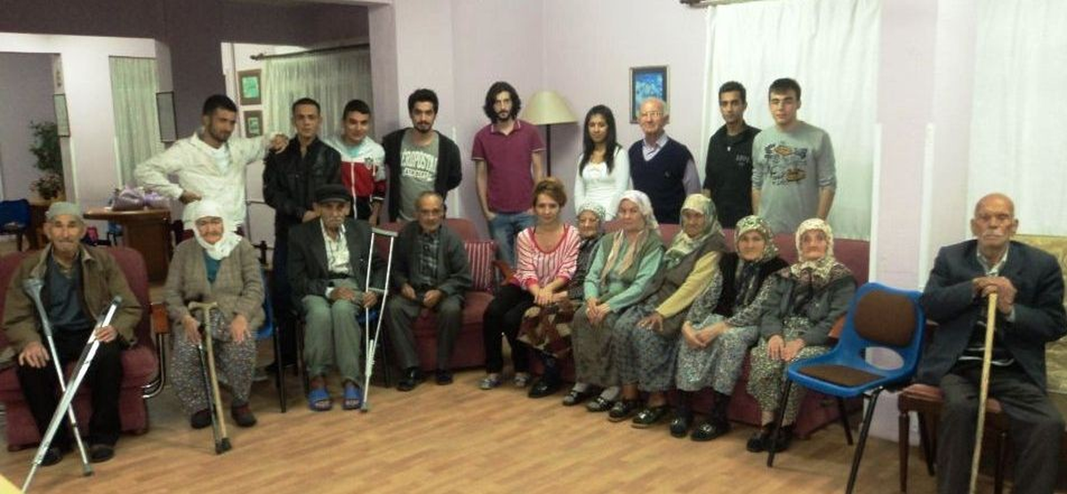 Ödemiş Gençlik Meclisi Huzurevinde Yaşlılarla Bayramlaştı