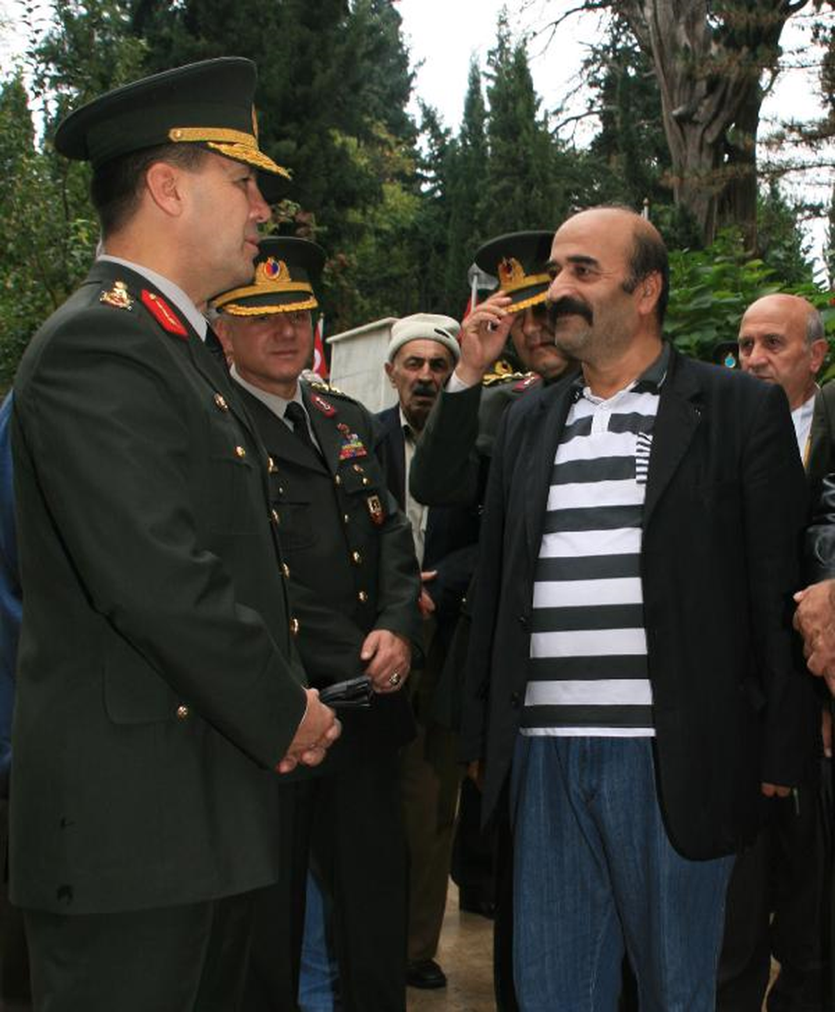 Şehitlerini Doğum Gününde Kabri Başında Andılar