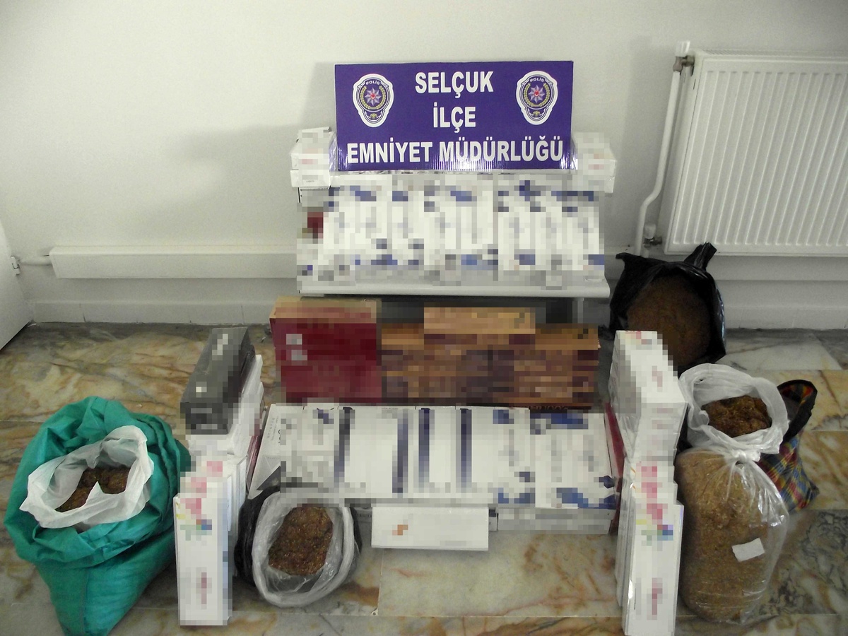 Selçuk\'ta Kaçak Sigara ve Tütün Ele Geçirildi