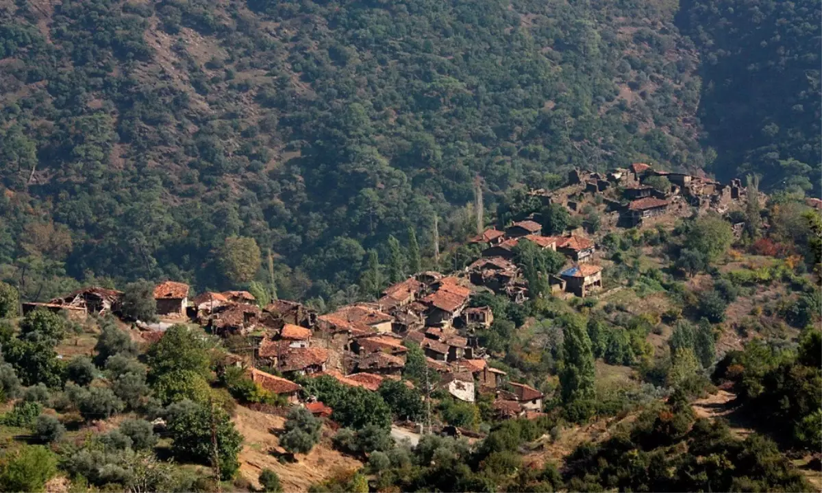 "Terkedilmiş Bir Kartal Yuvası-Lübbey" Filminin Galası Ödemiş Cep Sineması\'nda Yapılacak