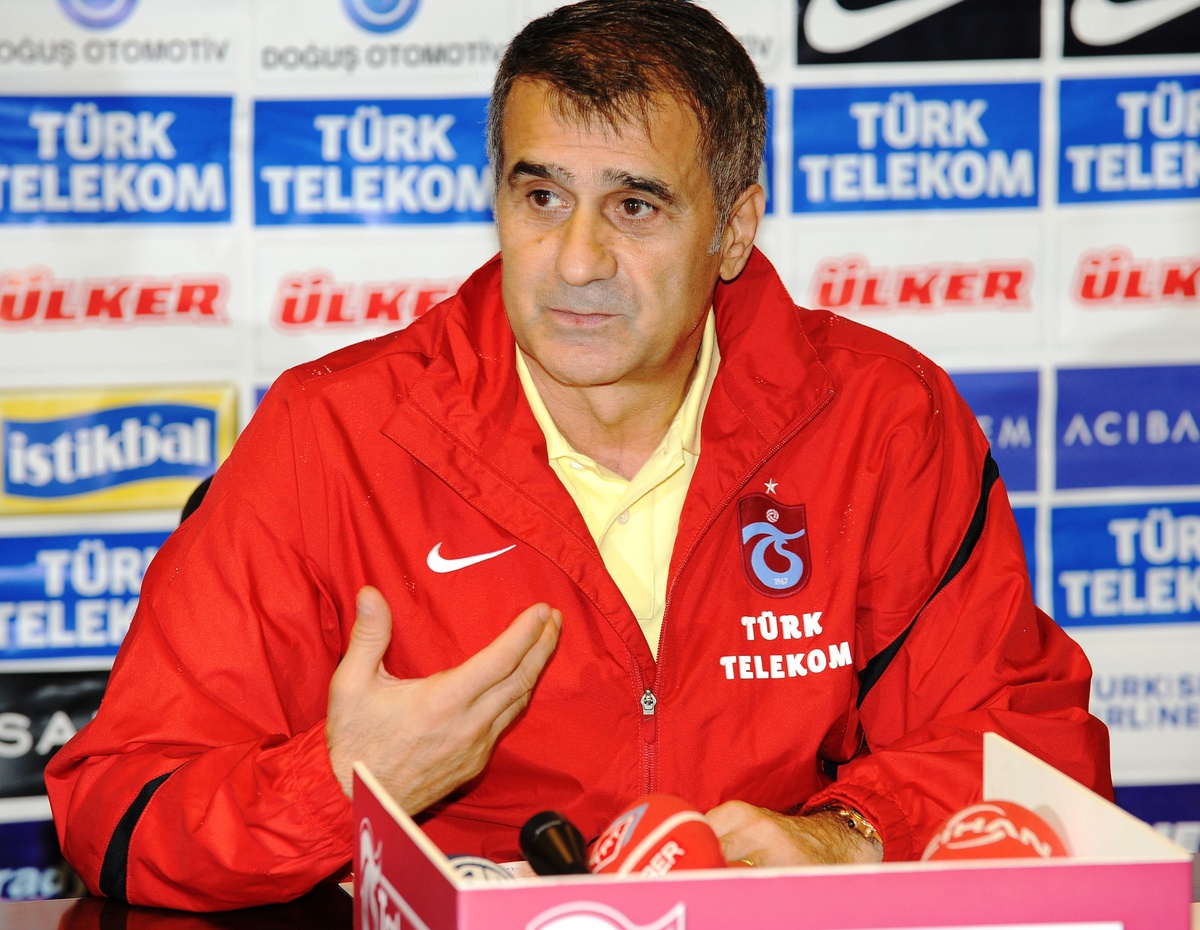 Trabzonspor Teknik Direktörü Şenol Güneş\'in Basın Toplantısı