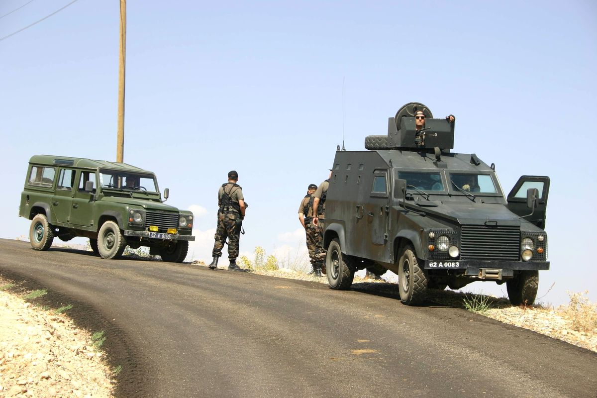 Tunceli\'de Çatışma: 4 PKK\'lı Öldürüldü