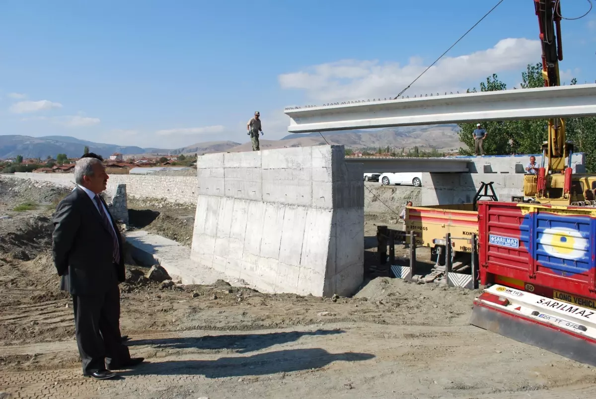 Turhal\'da Çivril Deresi Üzerine Köprü