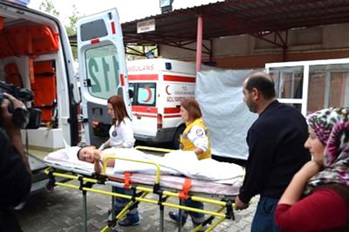 3 Yaşındaki Çocuk Babasının Kullandığı Traktörün Altında Kaldı