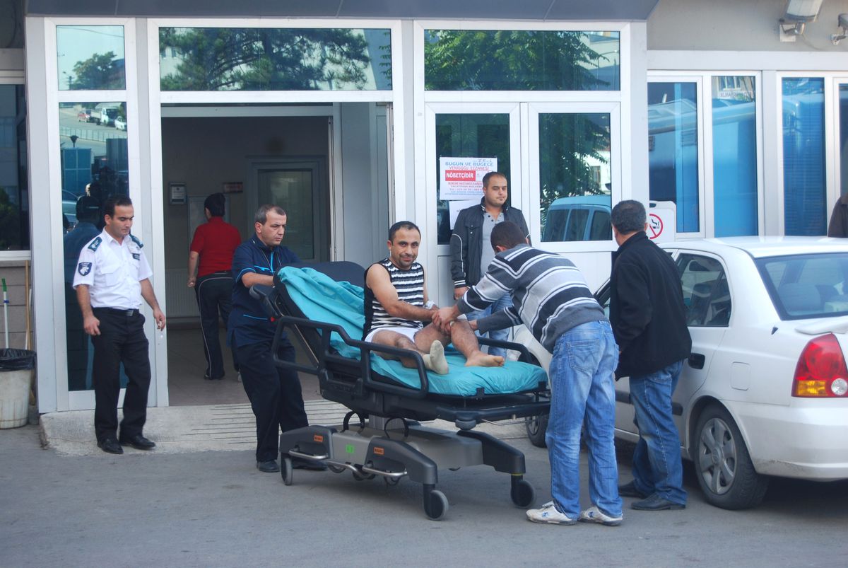 Acemi Kasaplar Hastanelere Akın Etti