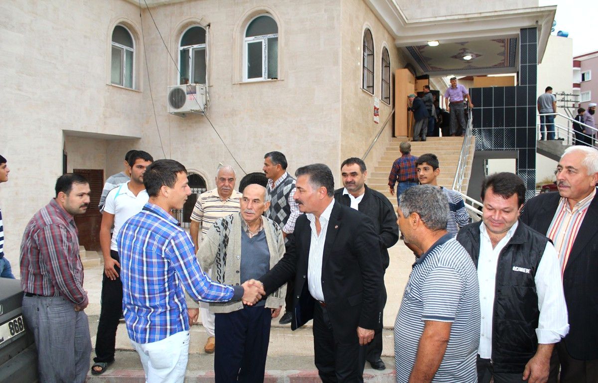 Başkan Tuna Vatandaşlarla Bayramlaştı
