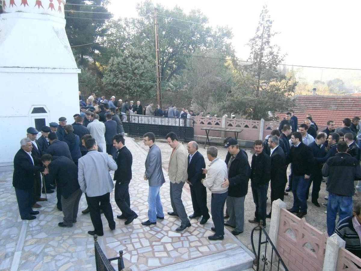 Bayramda Camiler Doldu Taştı
