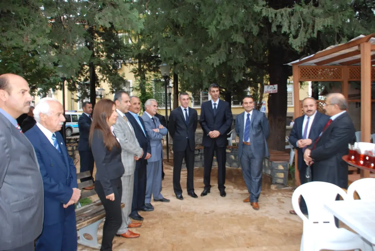 Besni'de Protokol Bayramlaştı