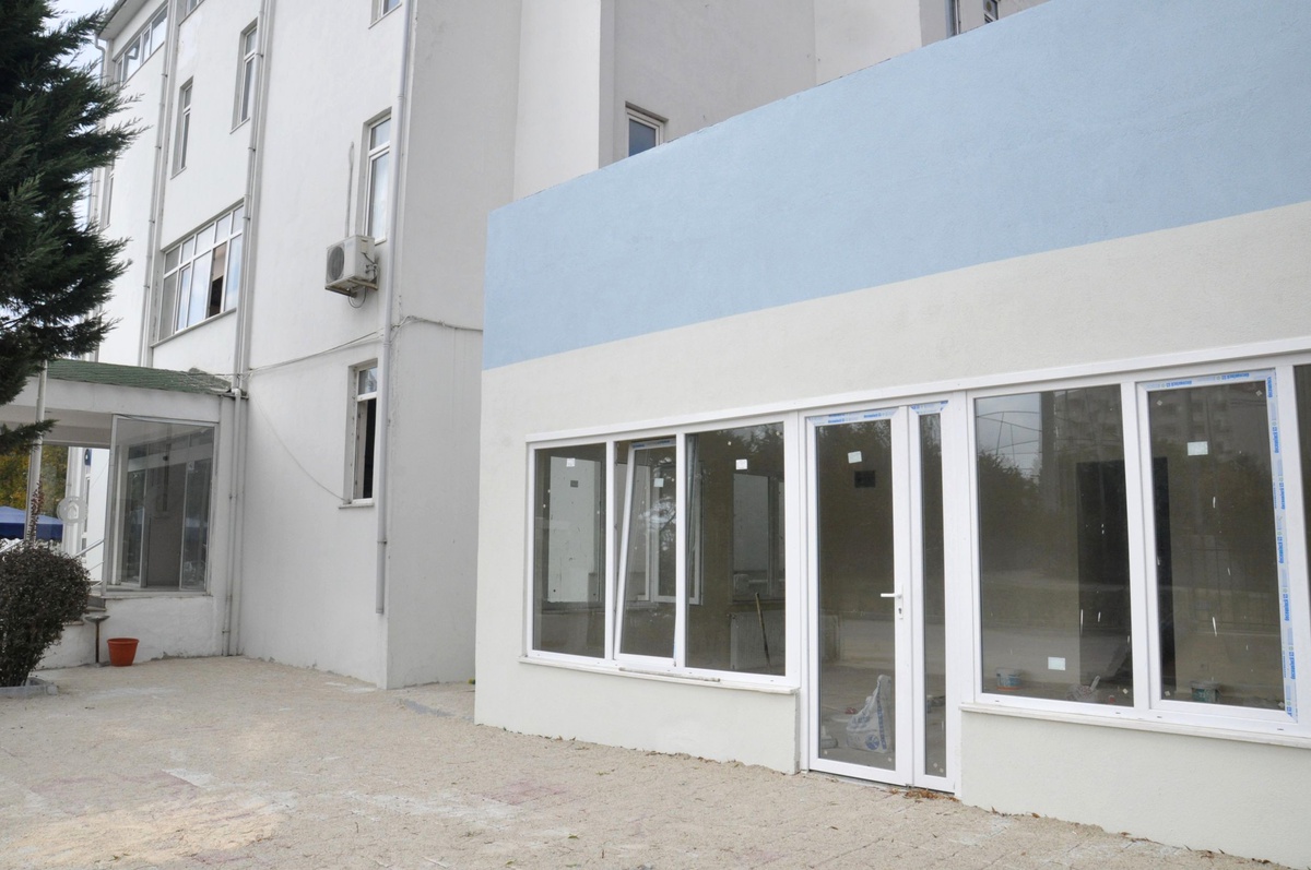 Büyükçekmece\'de Emekli Öğretmenler Lokallerine Kavuşuyor