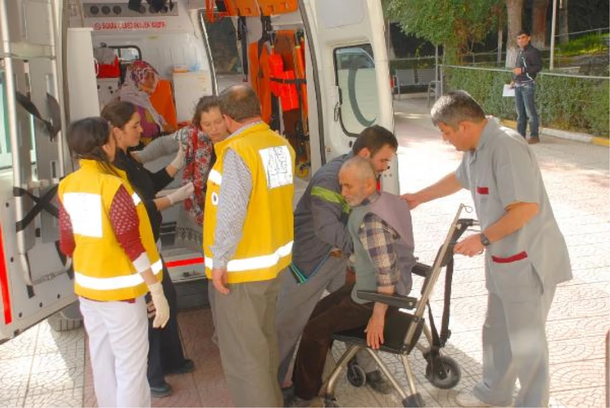 Hastane Yolunda Kaza: 5 Yaralı