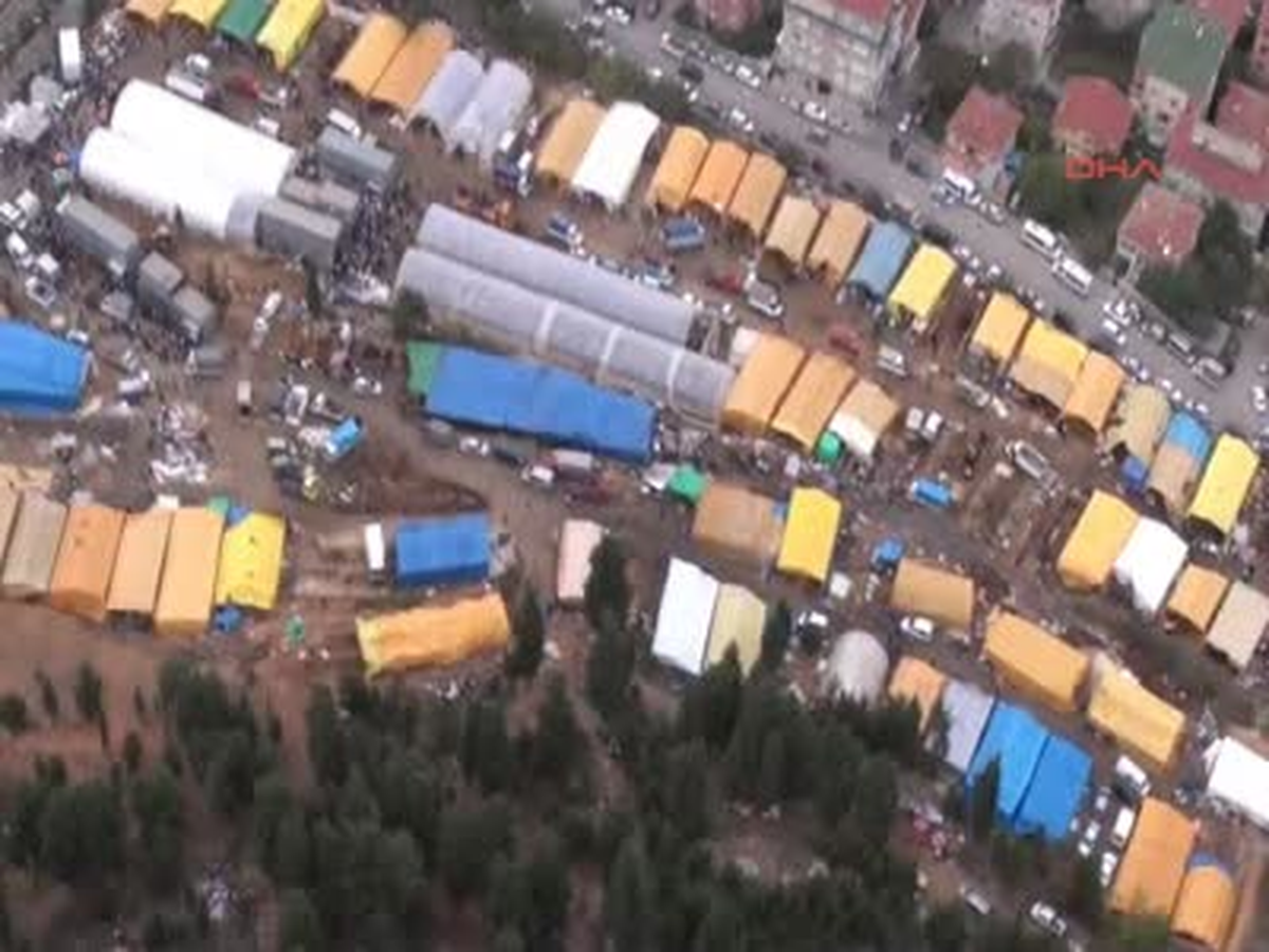 Havadan Görüntülerle İstanbul\'da Kurban Pazarları ile Kesim Alanları