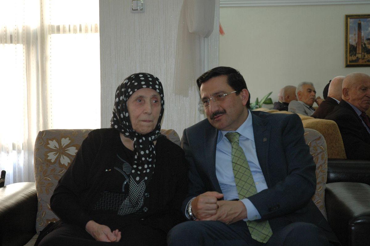 Huzurevinde Hüzünlü Bayram