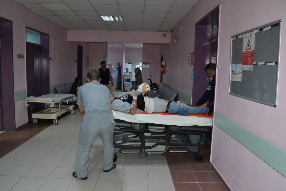 Kaza Yapan Motosiklet Sürücüsünün Parmağı Koptu