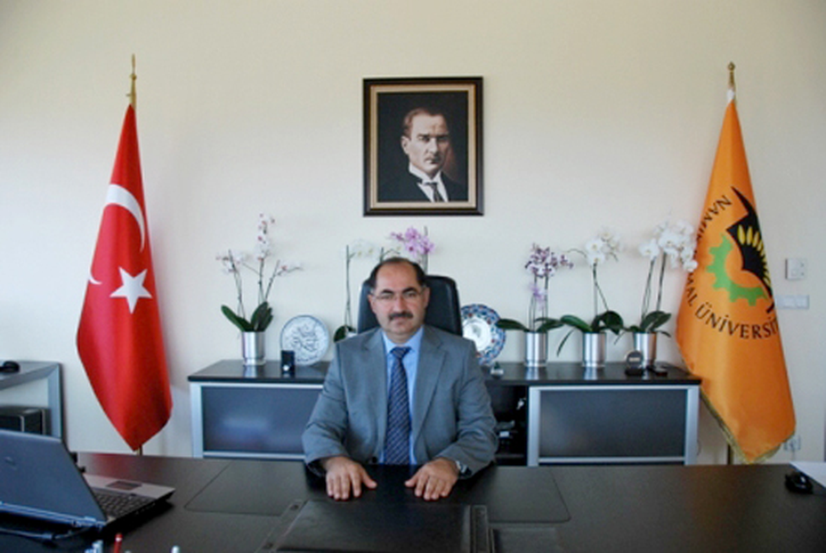 Nkü Rektörü Şimşek, Kurban Bayramı Nedeniyle Mesaj Yayınladı