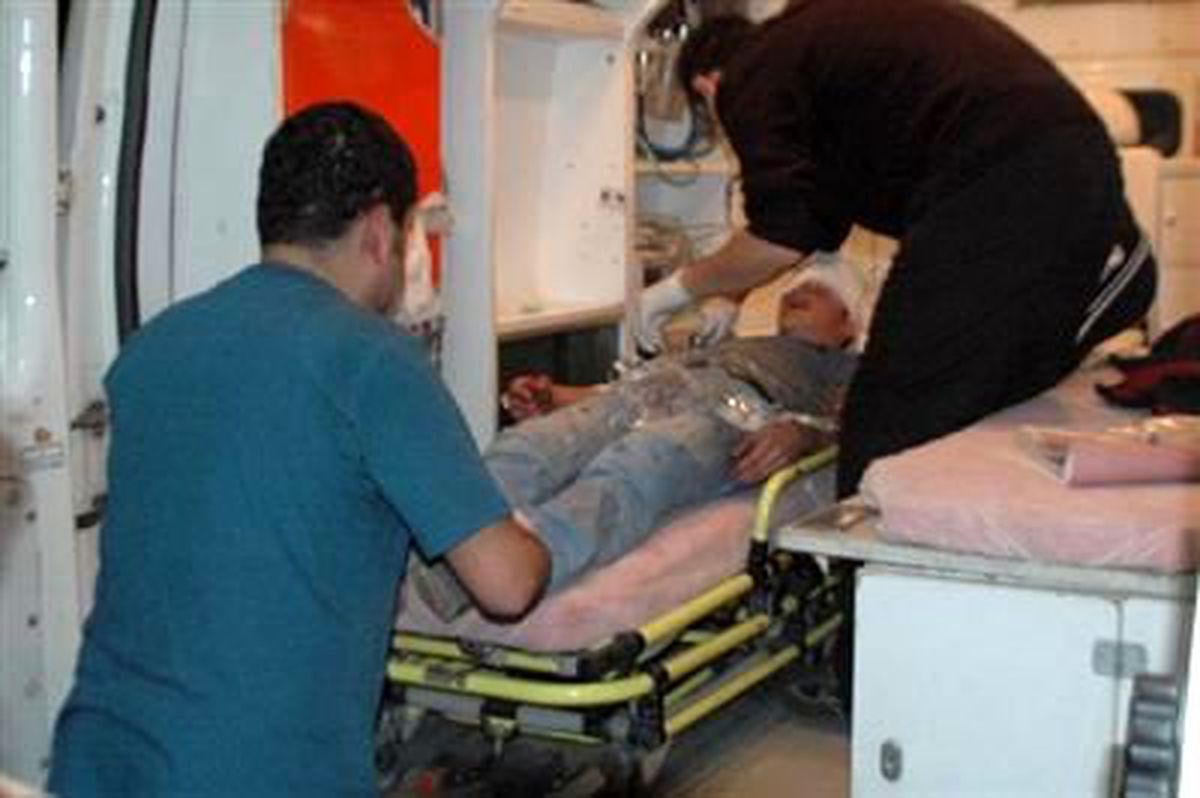 Otomobil Şarampole Yuvarlandı: 5 Yaralı