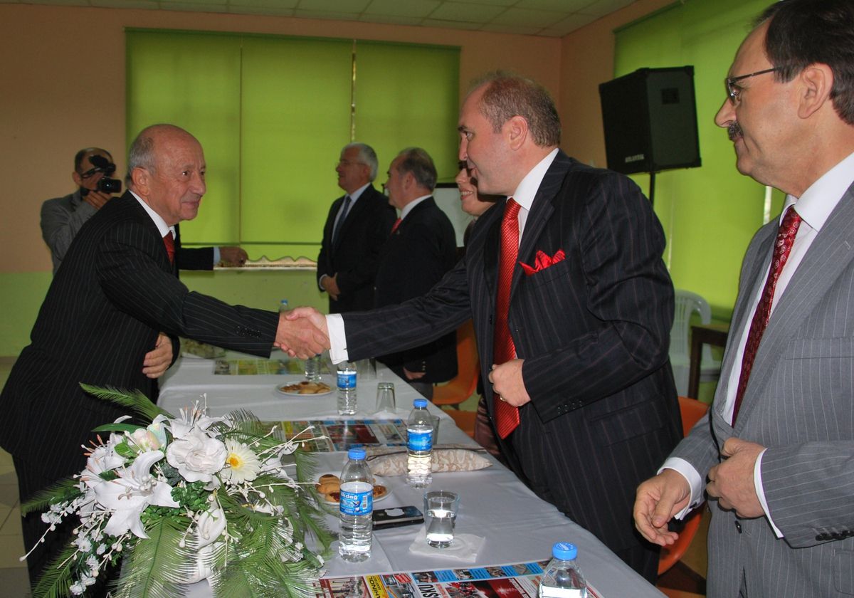 Protokol Bayramlaştı