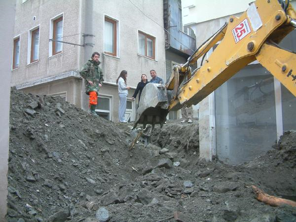 Selin Yaraları Sarılıyor