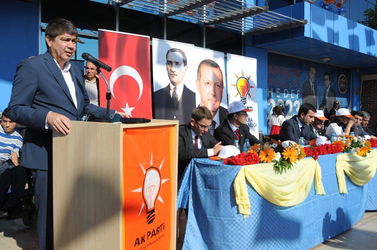 AK Parti\'de Bayramlaşma