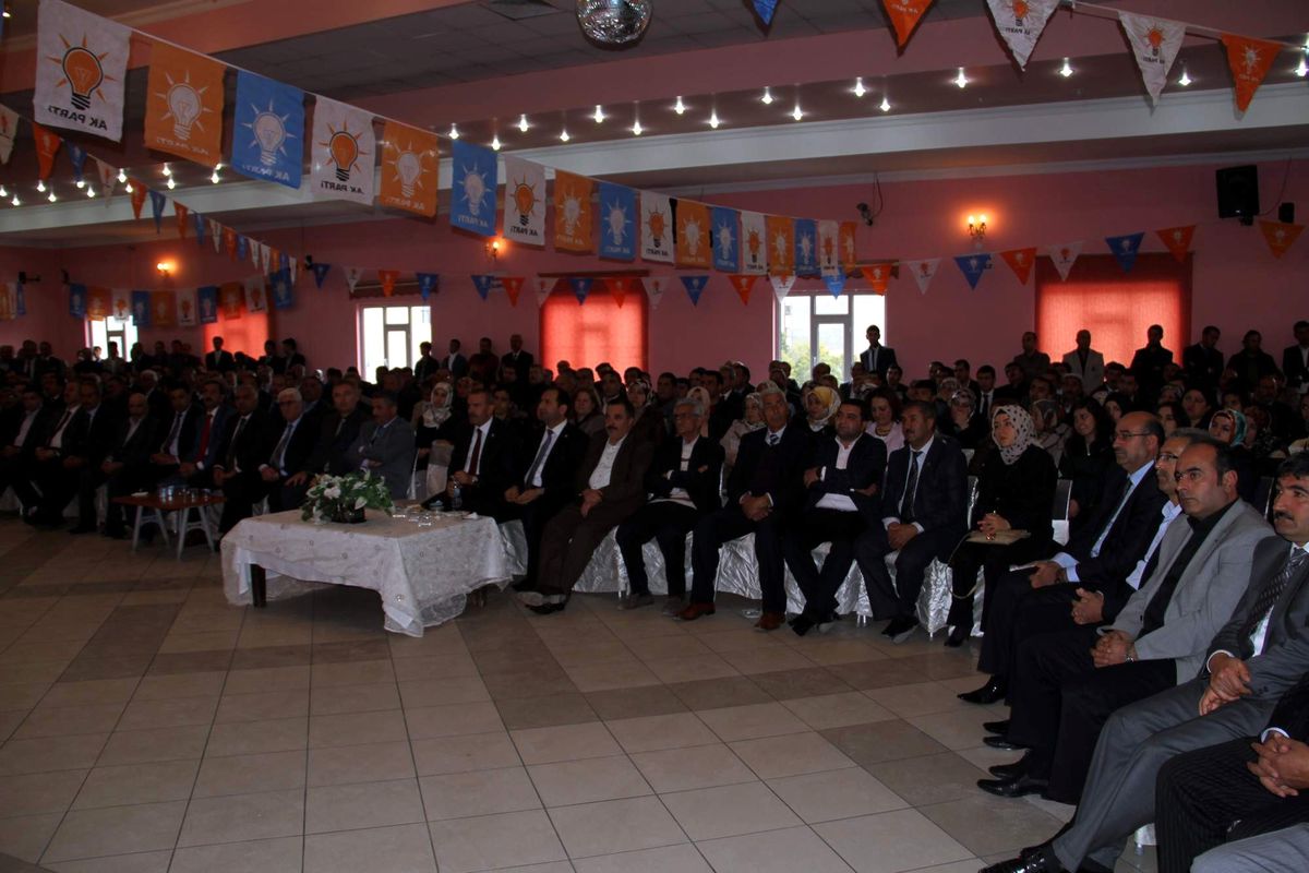 AK Parti\'de Bayramlaşma