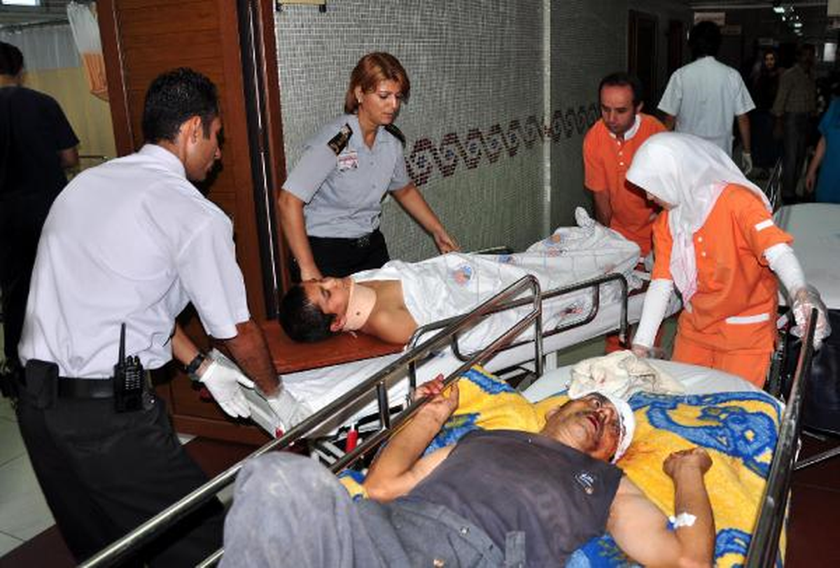Bayram Ziyareti Dönüşü Otomobil Uçuruma Yuvarlandı: 1 Ölü, 3 Yaralı